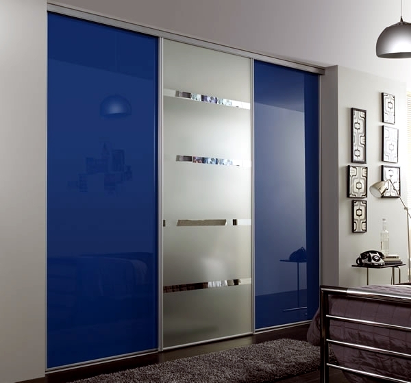 Wardrobe with sliding doors