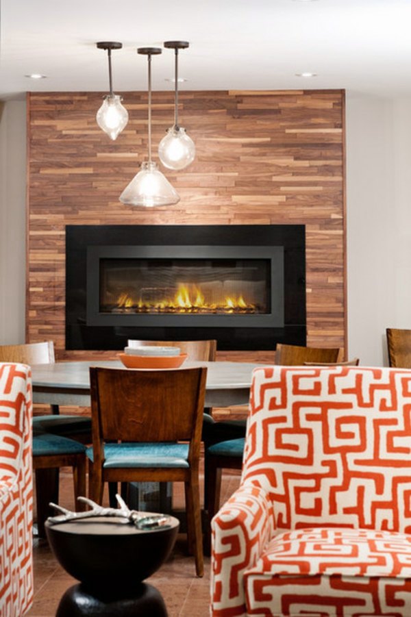 Hearth, which draws attention to itself Hearth, which draws attention to itself