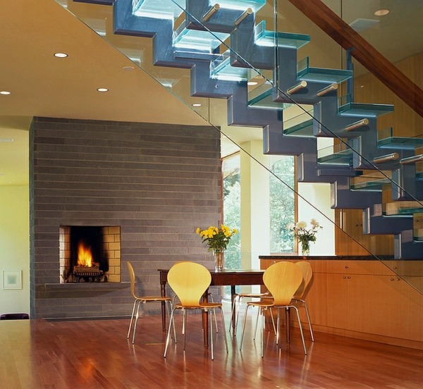 Stairs made of glass for a contemporary appearance
