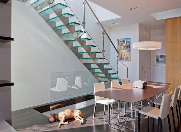 Stairs made of glass for a contemporary appearance