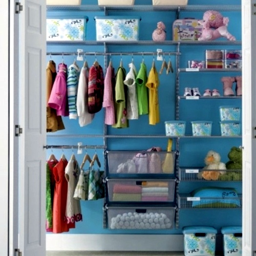 Answer to the question - How to organize the closet in the nursery