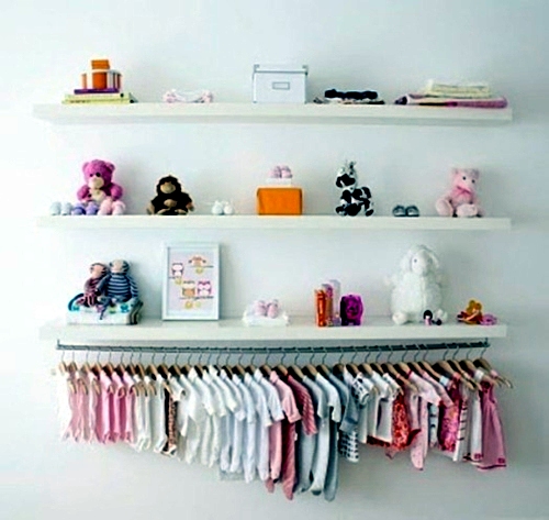 Answer to the question - How to organize the closet in the nursery