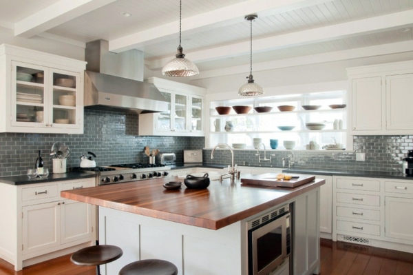 Modern House Design - Creating a bridge between past and present