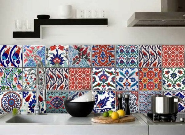Kitchen wall tiles - the rear wall plays an important role in the kitchen