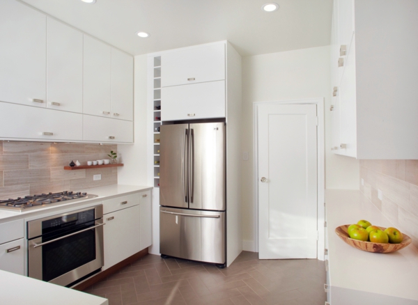 Kitchen wall tiles - the rear wall plays an important role in the kitchen
