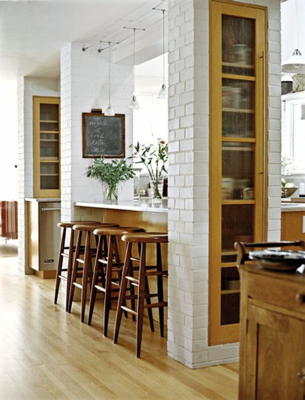 Kitchen wall tiles - the rear wall plays an important role in the kitchen