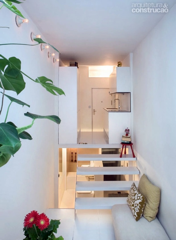 Setting Up Small Apartment Use The Room Height And Save