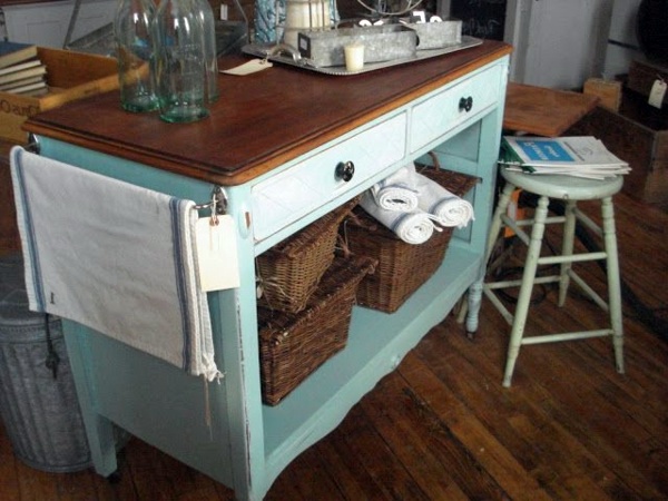 The old dresser as a kitchen block use - DIY project for you