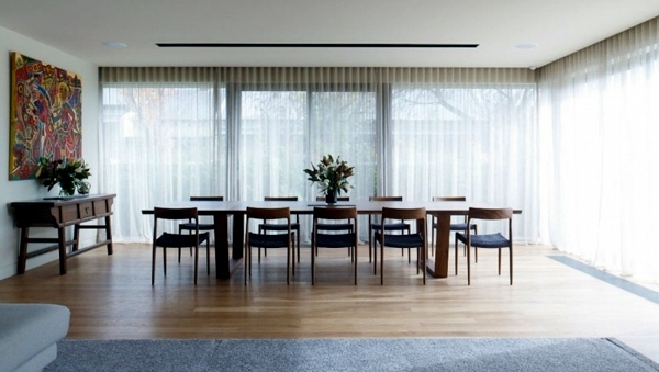 Large modern house in Melbourne, Australia by be architecture