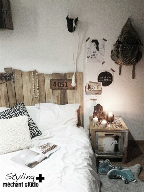 DIY headboard Euro pallets DIY headboard Euro pallets
