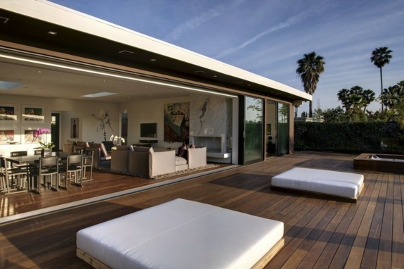 Garden Lounge Furniture - 8 gorgeous Outdoor Sofas