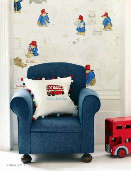 12 cool kids decorated in English style