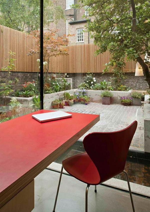 The architect-designed house Juwelbox in London The architect-designed house Juwelbox in London
