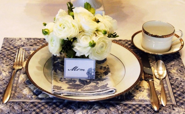 Of decoration ideas for Mother's Day itself - pleasant surprise