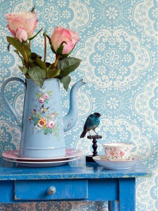 Blue Wallpaper - the perfect Piped in each room