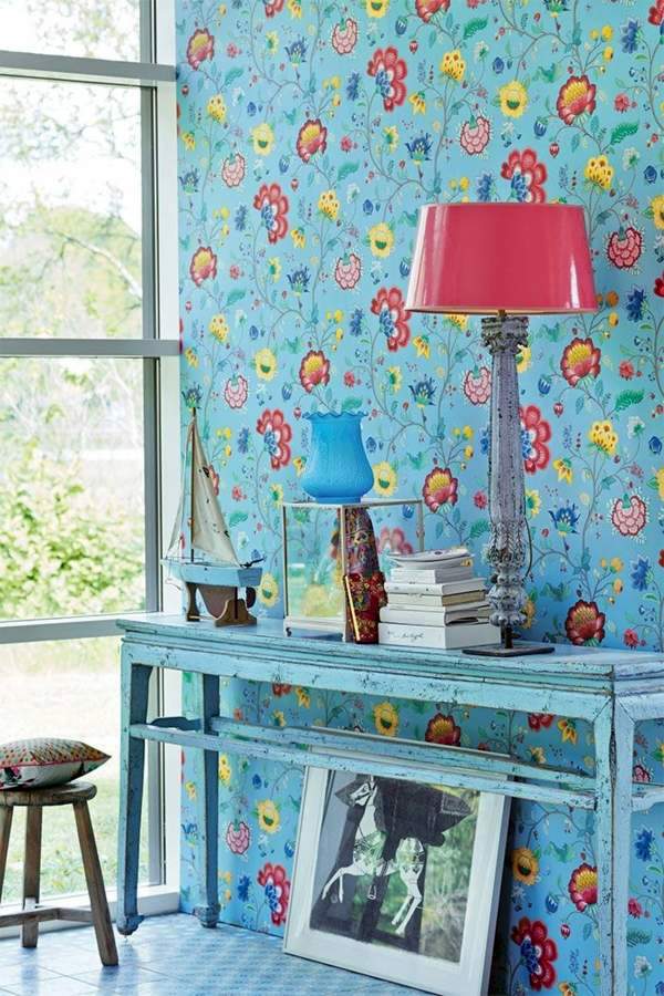 Blue Wallpaper - the perfect Piped in each room