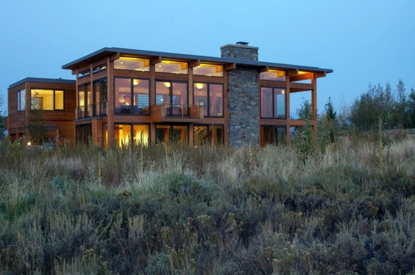 Modern energy efficient house