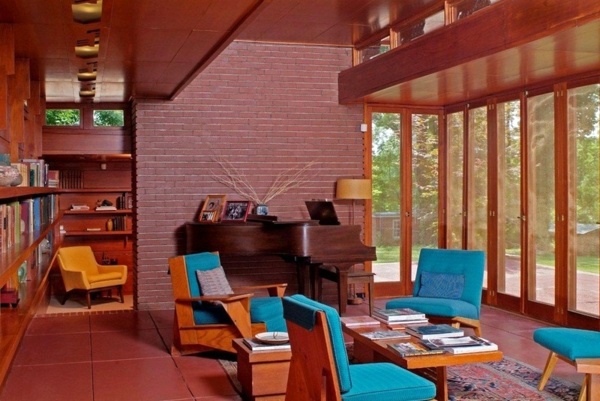 Modern energy efficient house