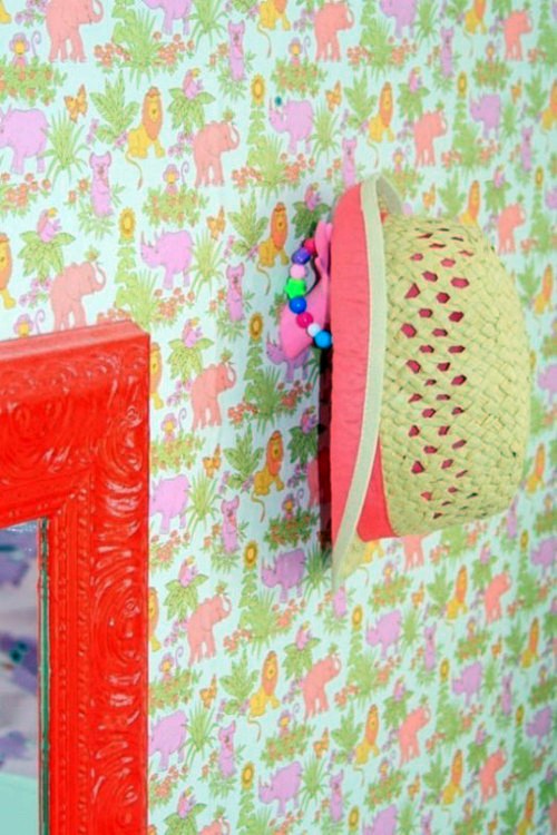 Stylish Kids Room Ideas for twin girls in pink, white and red