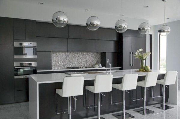 Kitchen block freestanding - more workspace and storage space in the kitchen Kitchen block freestanding - more workspace and storage space in the kitchen