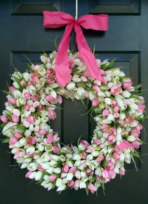 Beautiful Easter eggs and Easter decoration craft itself