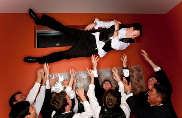 Funny Wedding Photos Ideas