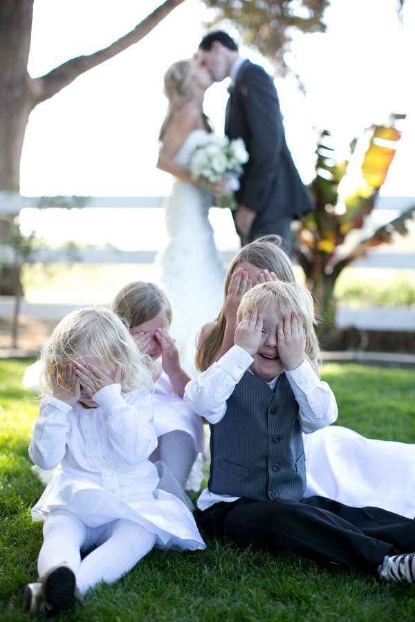Funny Wedding Photos Ideas