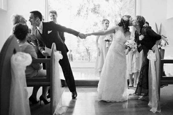 Funny Wedding Photos Ideas
