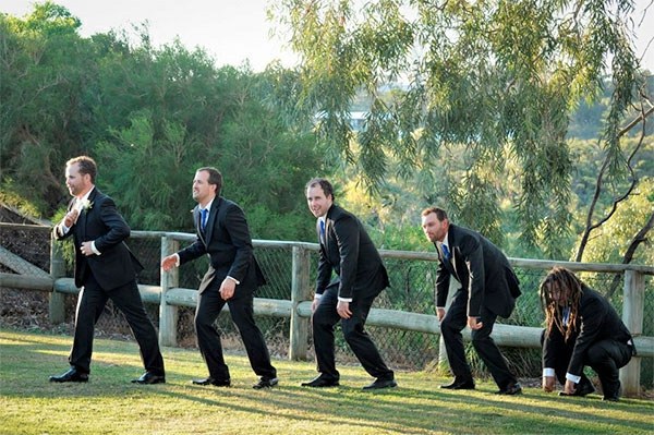 Funny Wedding Photos Ideas